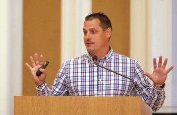 Kimagasló tudományos publikáció a gyermekek és serdülők fizikai fittségének kutatásáról