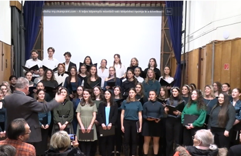 Adventi Koncert a TÓK színháztermében